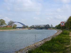 Stabbogenbrücke, alte Fachwerkbrücke