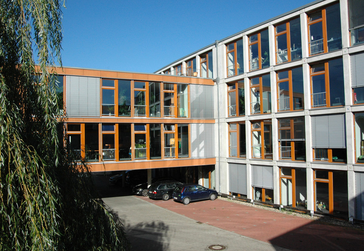 Abbildung des Bürogebäudes des CECIRE am Johann-Krane-Weg