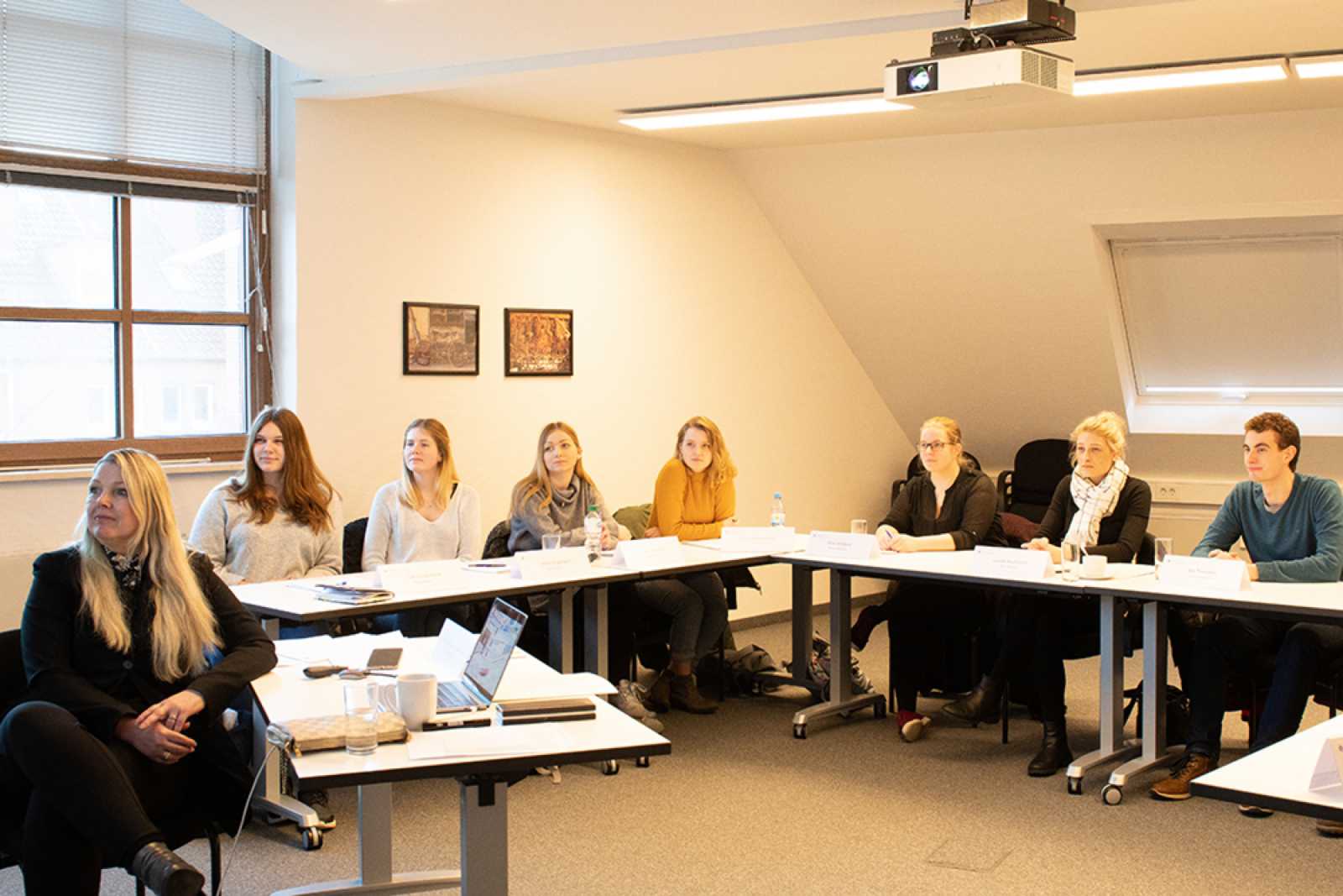 Am Seminar nahmen Auszubildende aus dem Dezernat Personal, dem Fachbereich Architektur, der DVZ und der Hochschulbibliothek teil. (Foto: FH Münster/Pressestelle)
