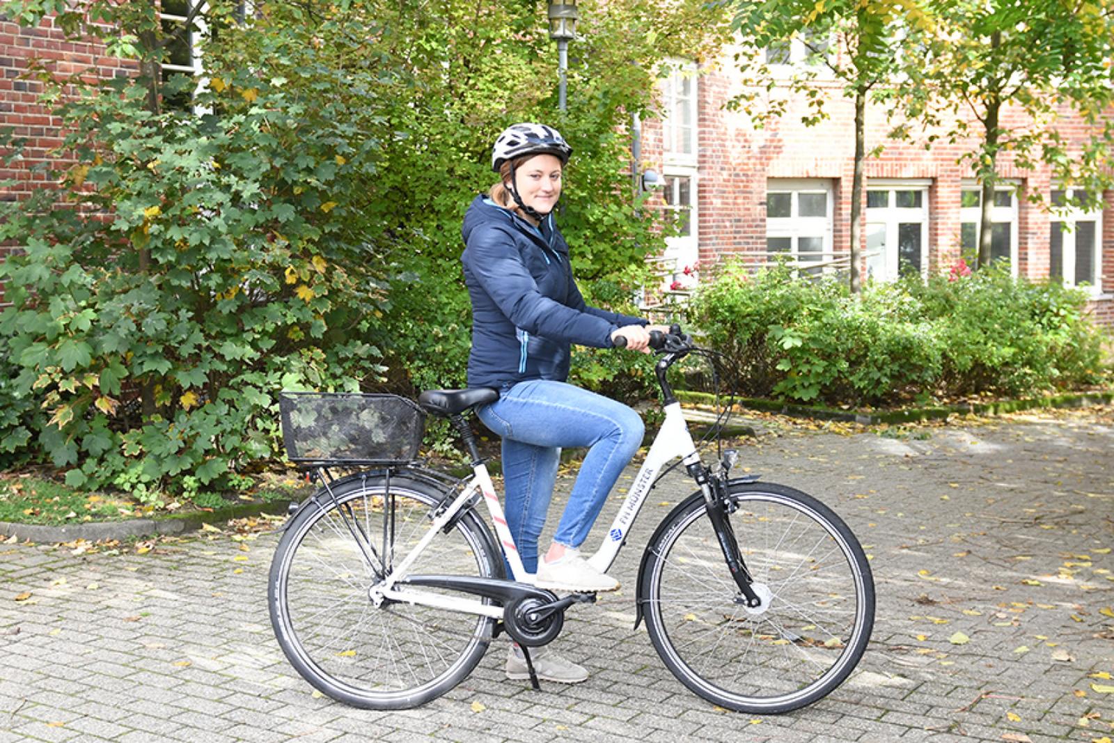 Vom 15. Mai bis zum 15. September zählt jeder auf dem Fahrrad zurückgelegte Kilometer für den Wettbewerb FHahr Rad! – egal ob dienstlich oder in der Freizeit. (Foto: FH Münster/Stefanie Gosejohann)