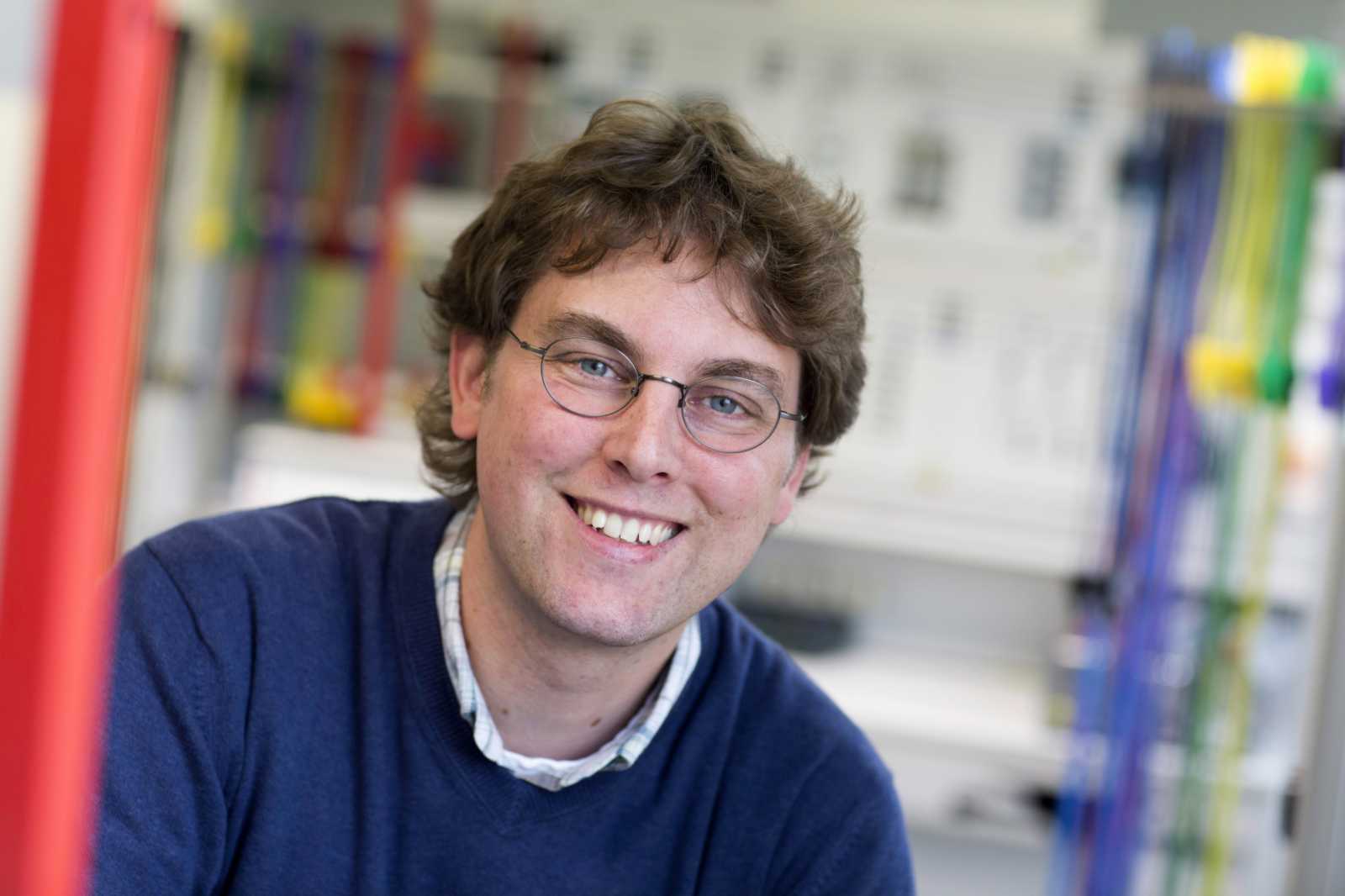 Prof. Dr. Tilman Sanders ist Experte für Leistungselektronik und elektrische Energietechnik an der FH Münster. (Foto: FH Münster/Wilfried Gerharz)