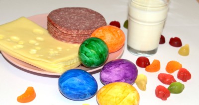 Verboten: Tierische Produkte wie Eier, Käse, Wurst und Milch sind beim veganen Selbstversuch ebenso Tabu wie Süßigkeiten mit Gelantine.