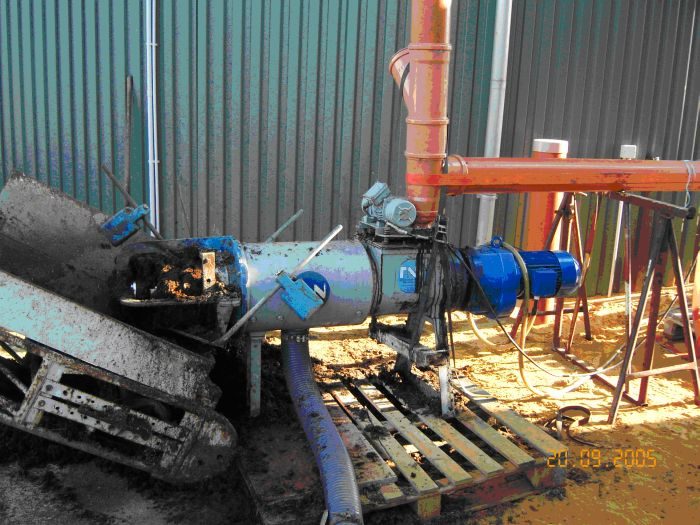 Vorversuch zur Fest-Flüssig-Trennung mit Hilfe einer Schneckenpresse